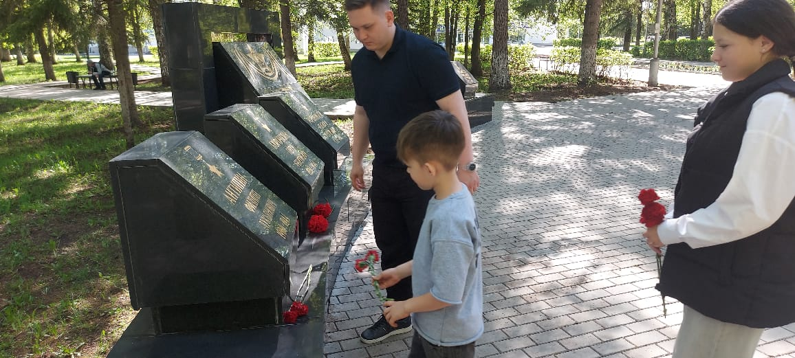 В Бирский район приехали внуки Героя Советского Союза Филиппа Антипина