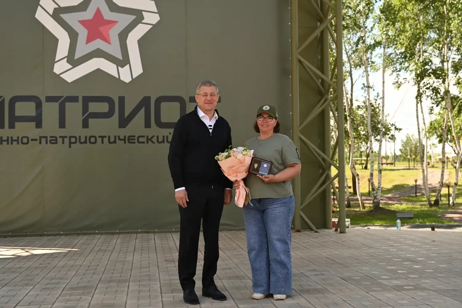 Радий Хабиров поблагодарил представителей волонтерского движения Башкортостана
