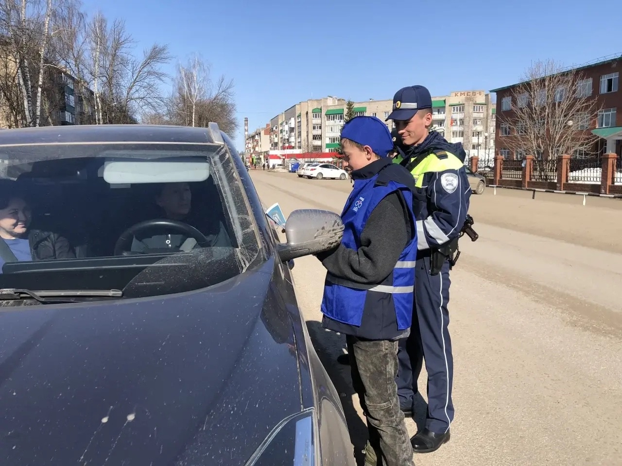 В Бирске юные инспекторы движения средней школы №9 действуют единой командой