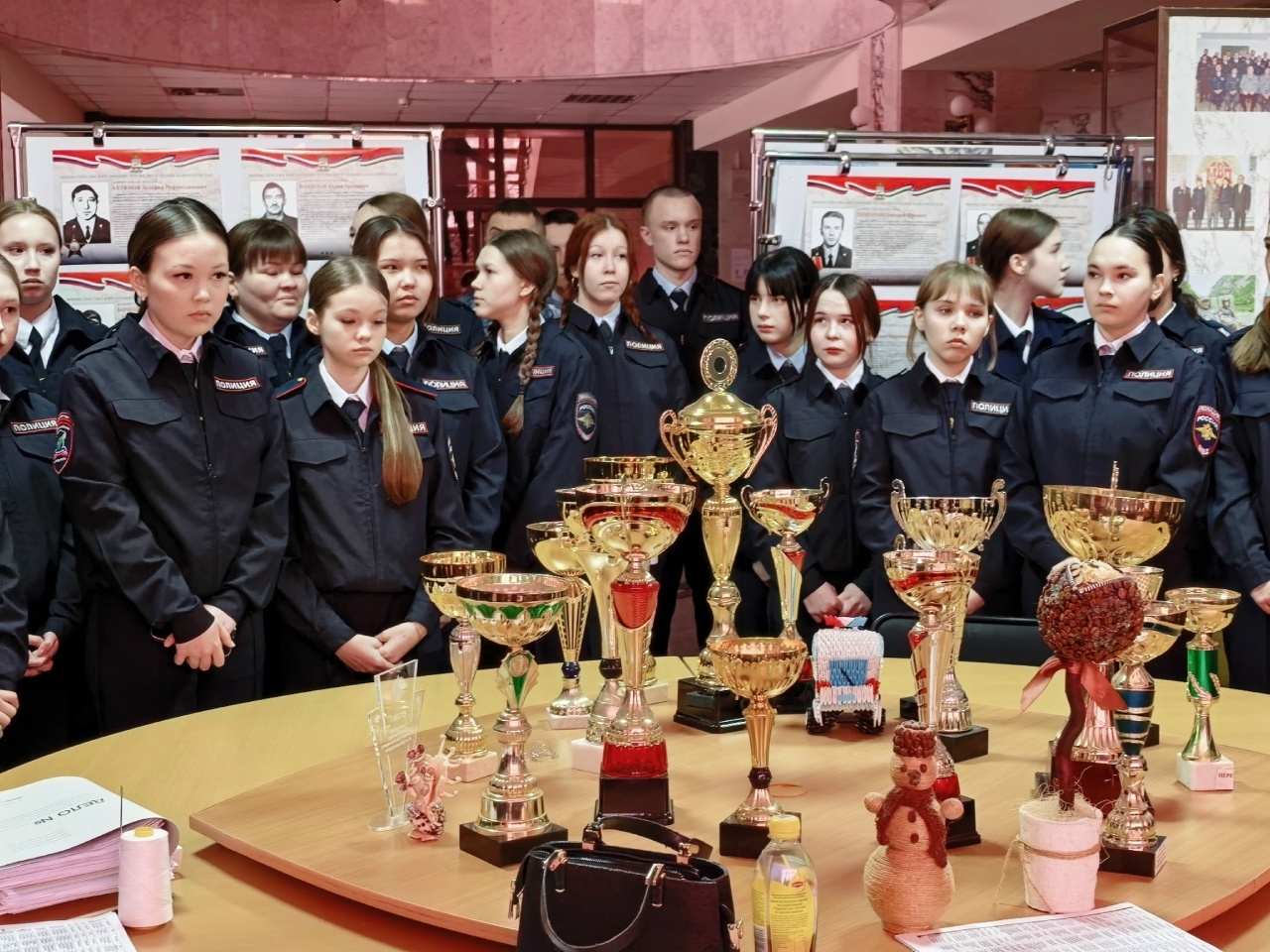 Бирские студенты поближе познакомились с профессиями полицейских