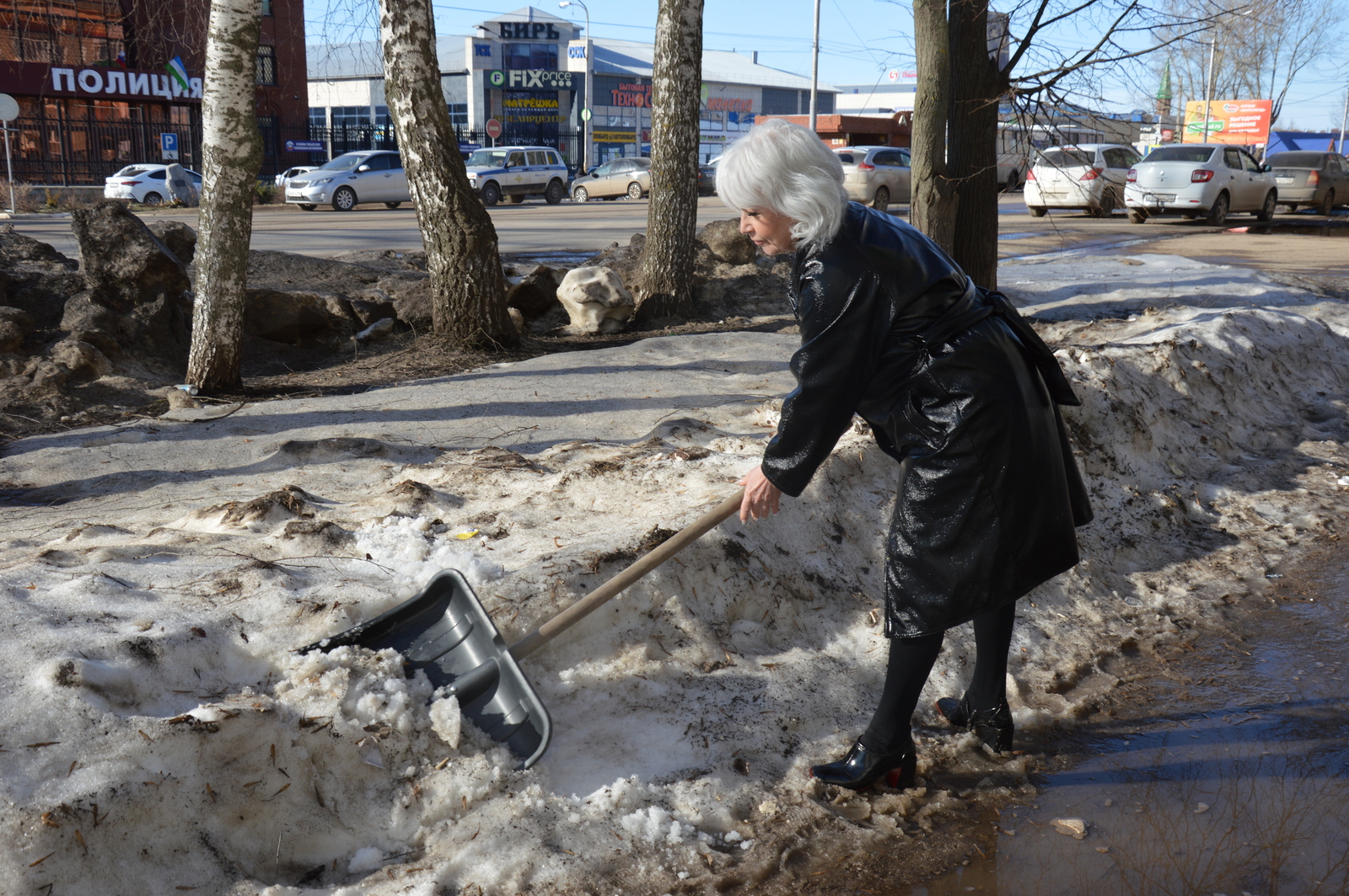Административная комиссия провела рейд по выявлению нарушений благоустройства