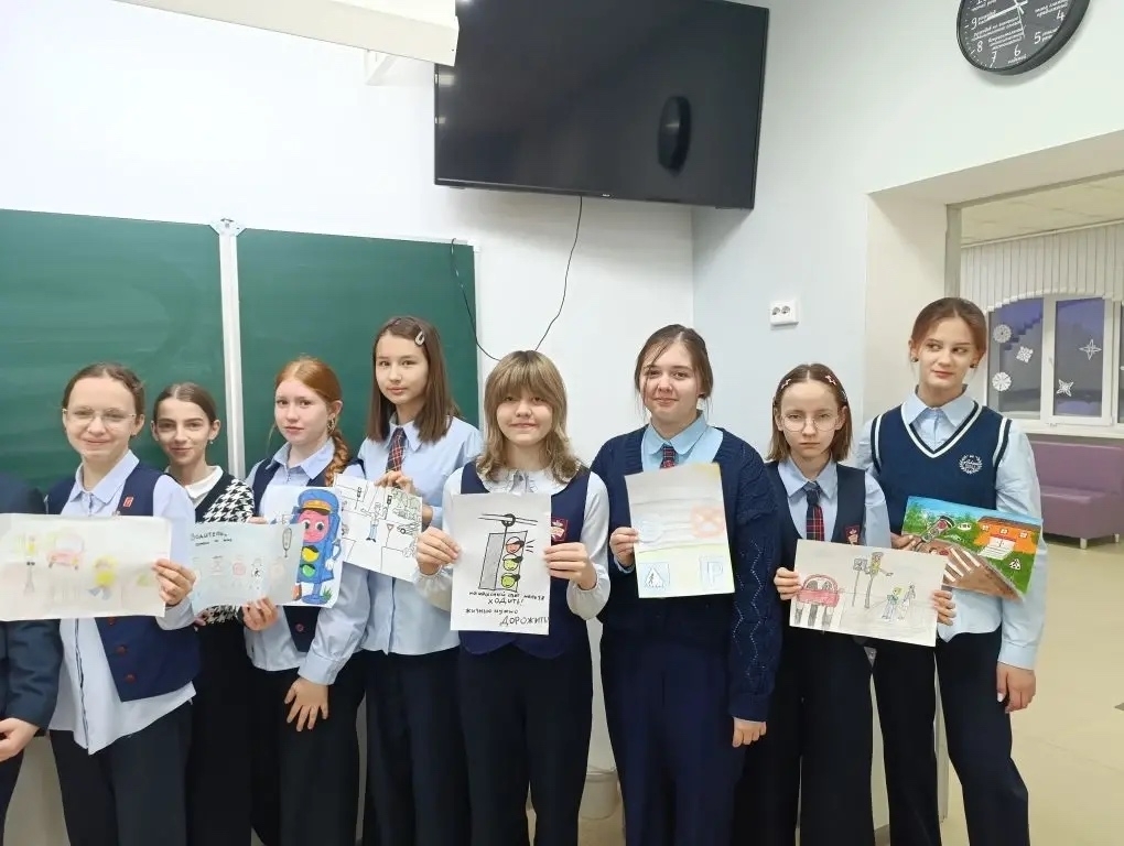 В лицее прошел конкурс рисунком на тему ПДД