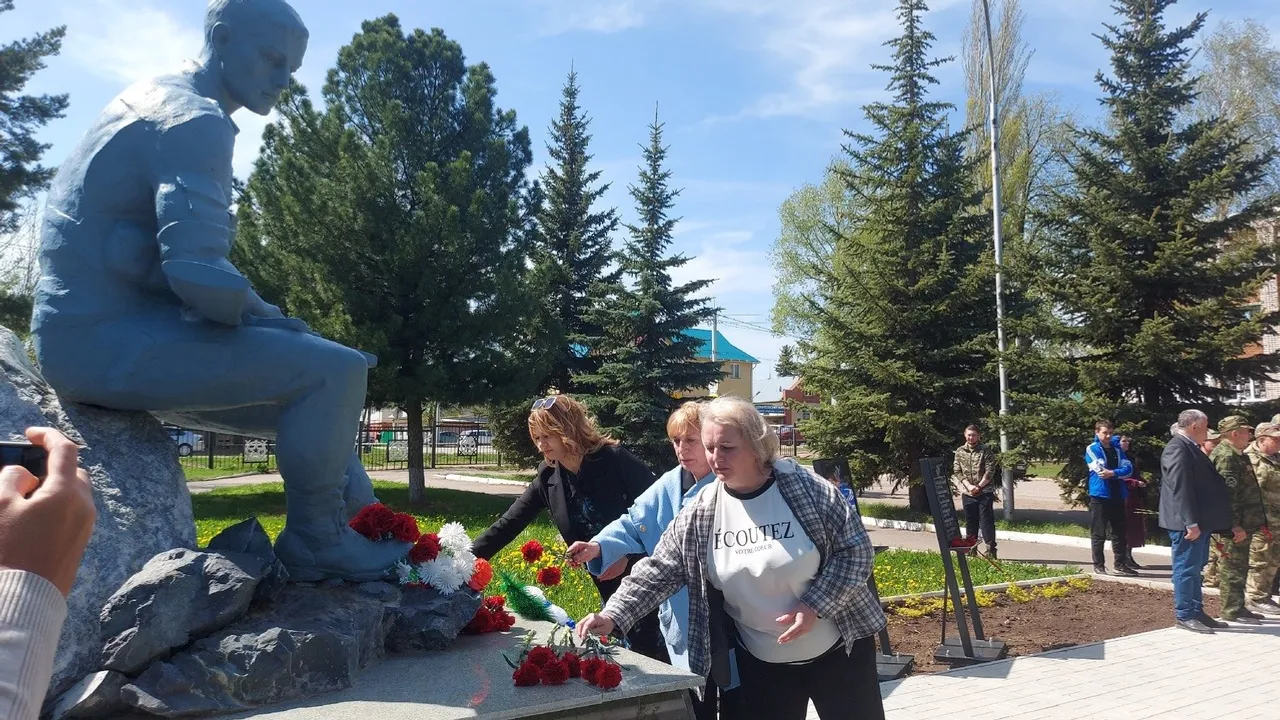 Александр Михайлов