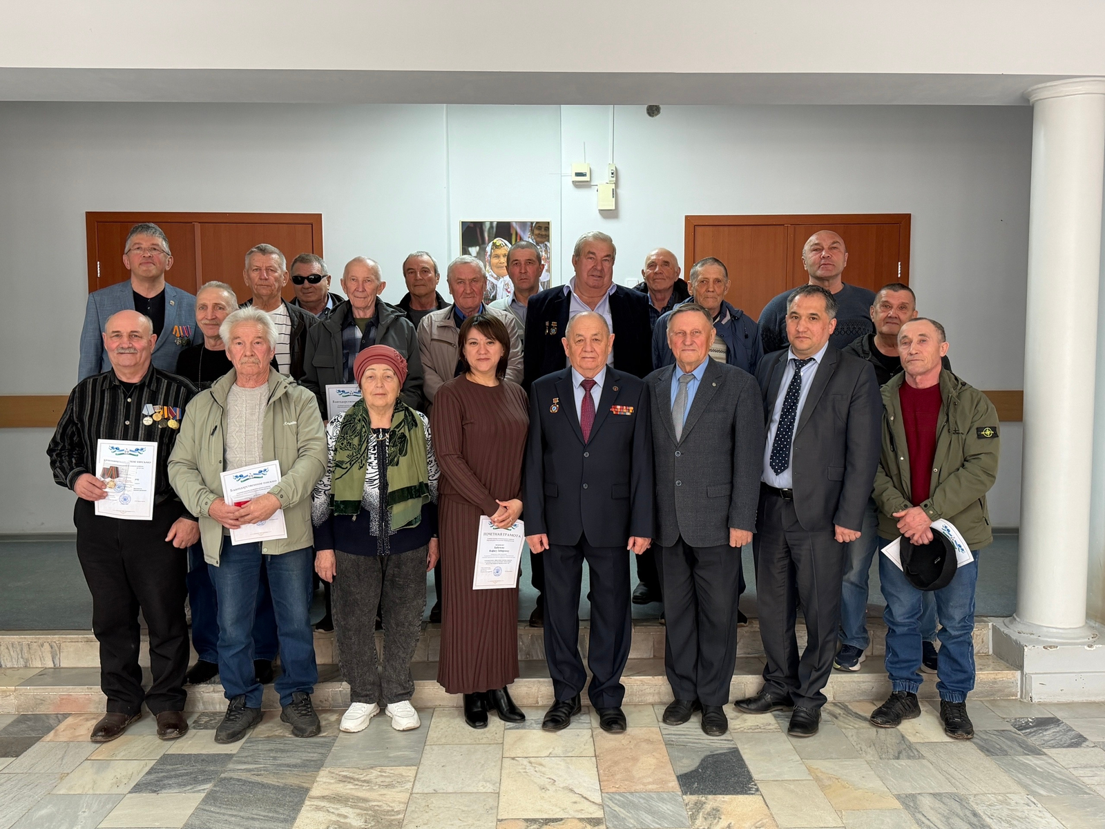 Бирские ликвидаторы последствий чернобыльской аварии награждены медалями