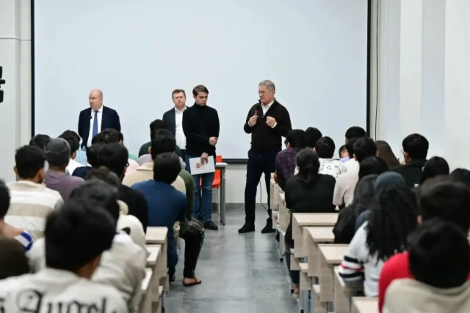 В Башкирии вводят дополнительные меры по охране образовательных учреждений