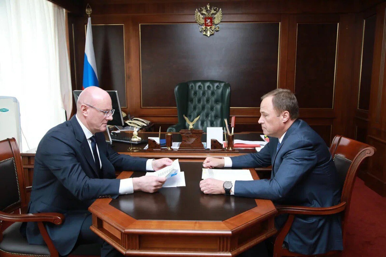 Дмитрий Чернышенко и  Игорь Комаров  обсудили важные государственные вопросы