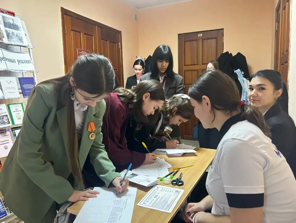 В БФ УУНиТ состоялся III республиканский форум на иностранных языках