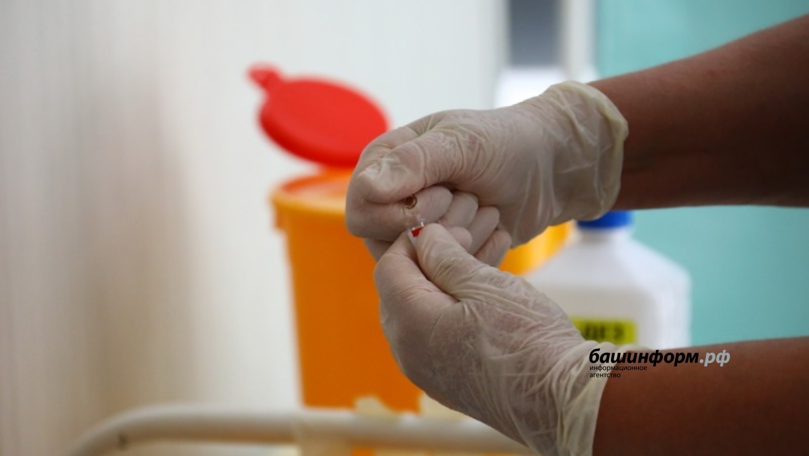 Еще 400 тысяч доз вакцин против гриппа поступит в Башкирию