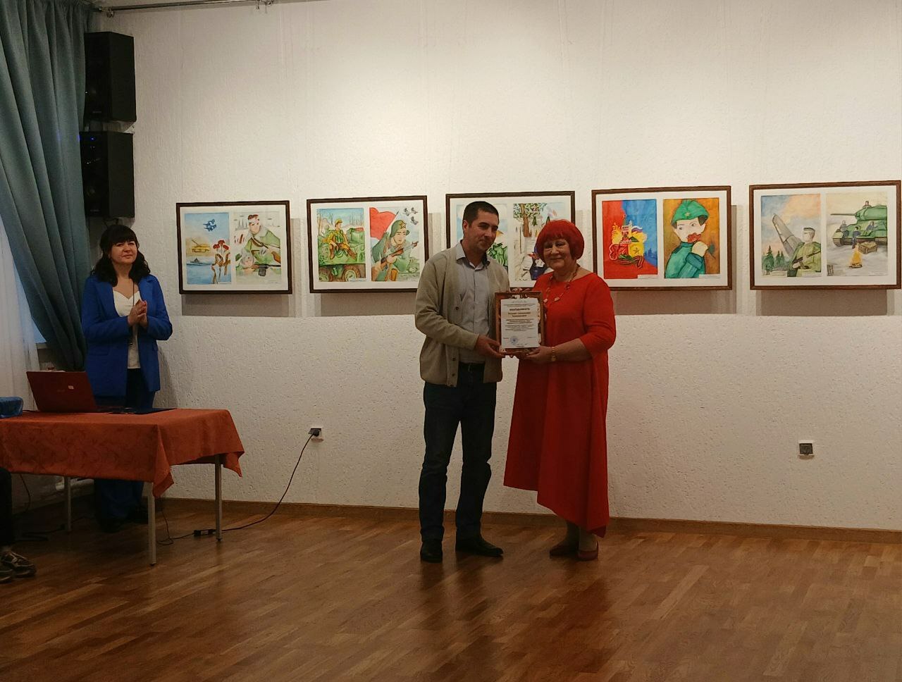 Юные художники прославили традиции мужества и долга