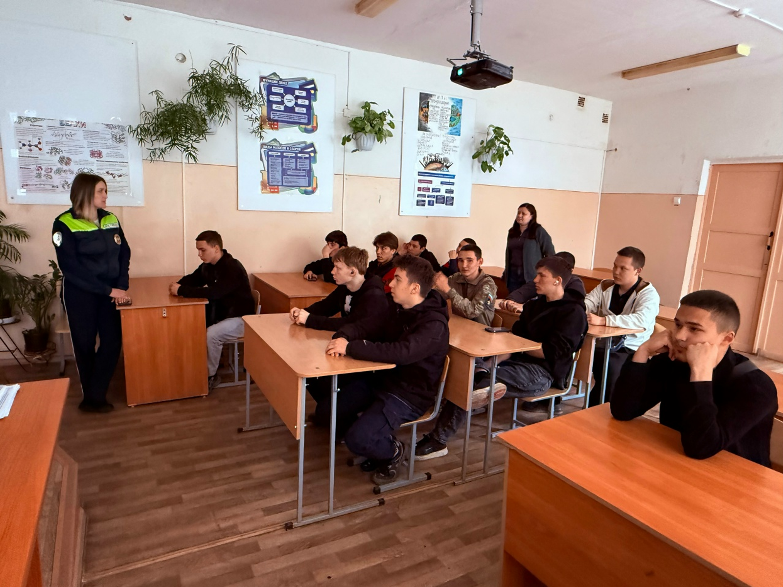 Студенты многопрофильного колледжа присоединились к акции «Неделя безОпасности»