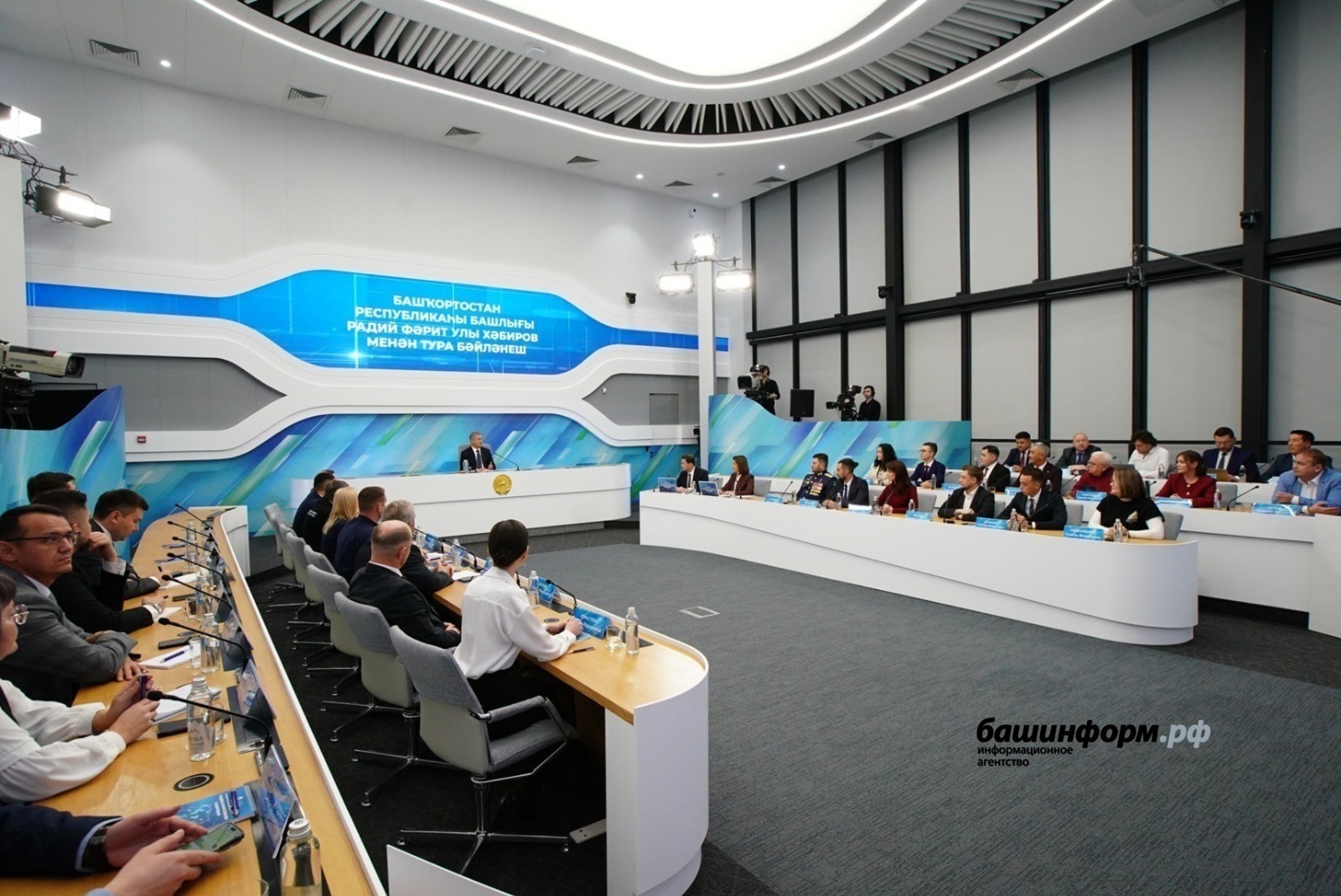 Эксперты высказали мнение о прямой линии Радия Хабирова