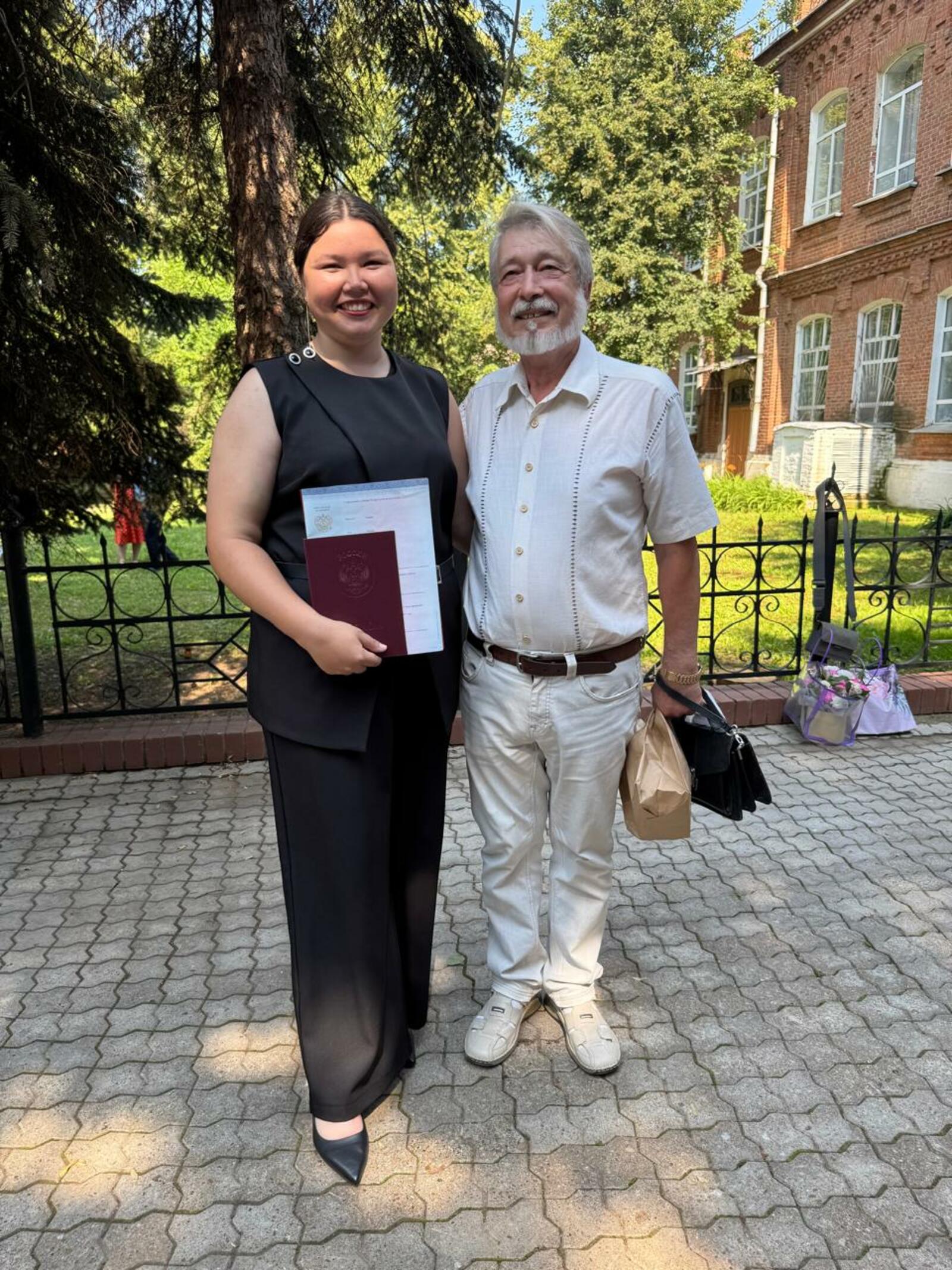 Профессор Бирского вуза более 50 лет открывает мир лингвистики