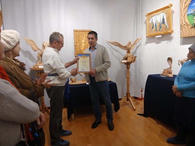 В Бирском историческом музее открылась выставка «Волшебство резьбы»