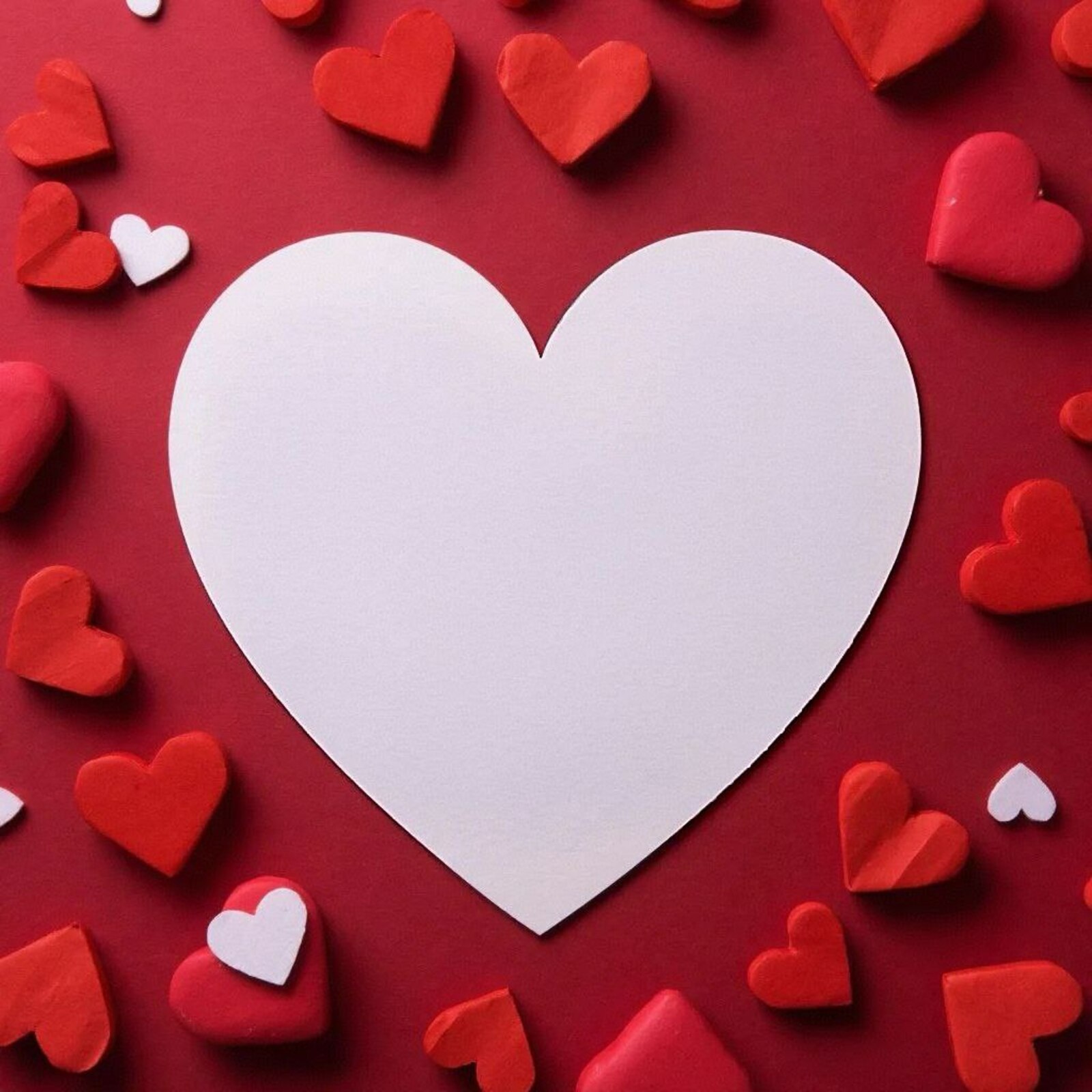 Мошенники запустили новую схему с «валентинками»