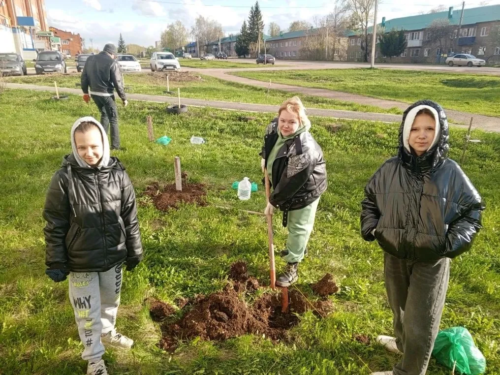 В Бирске продолжается акция «Зеленая Башкирия»