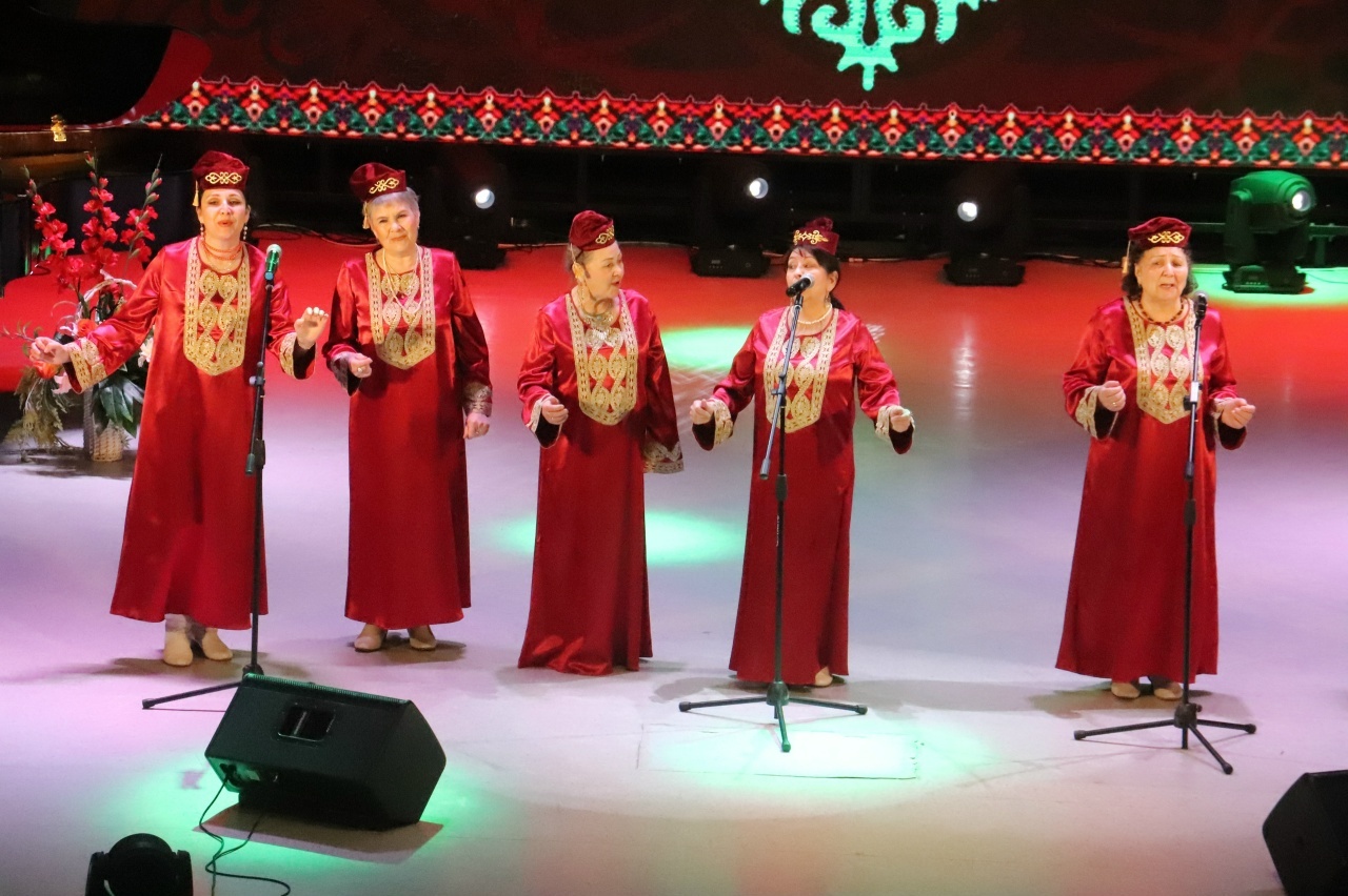 В Бирске фестиваль «Возраста у вдохновения нет!»  стал ярким парадом талантов