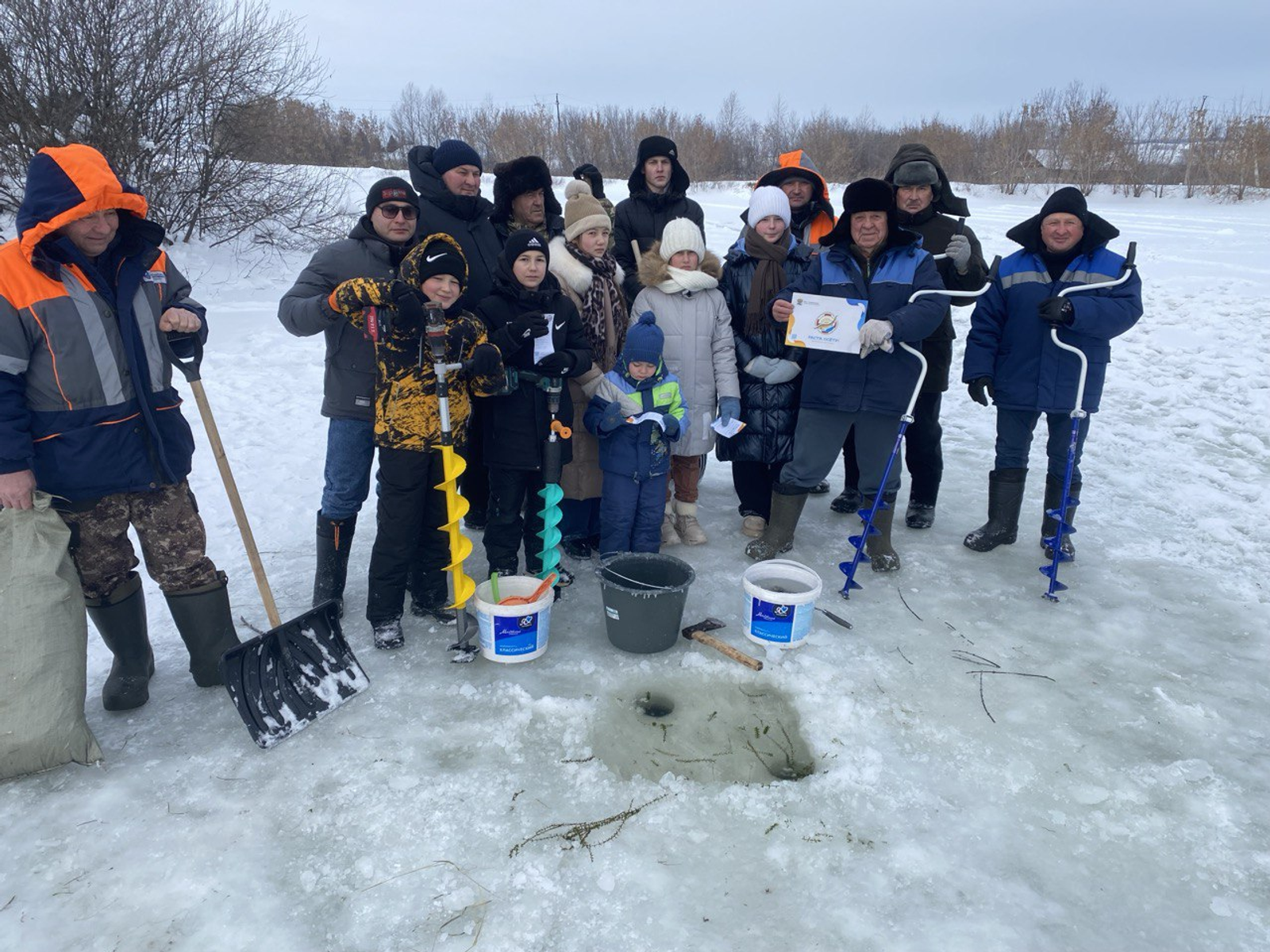 В Аургазинском районе Башкортостана эковолонтеры борются с зимним замором