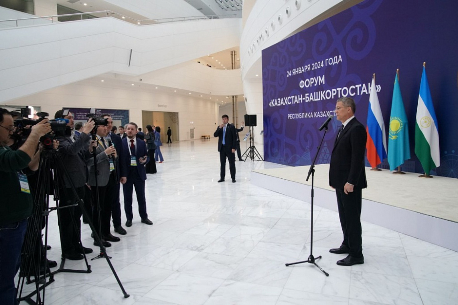 Взаимодействие Башкирии и Казахстана эффективное, деловое и быстрое