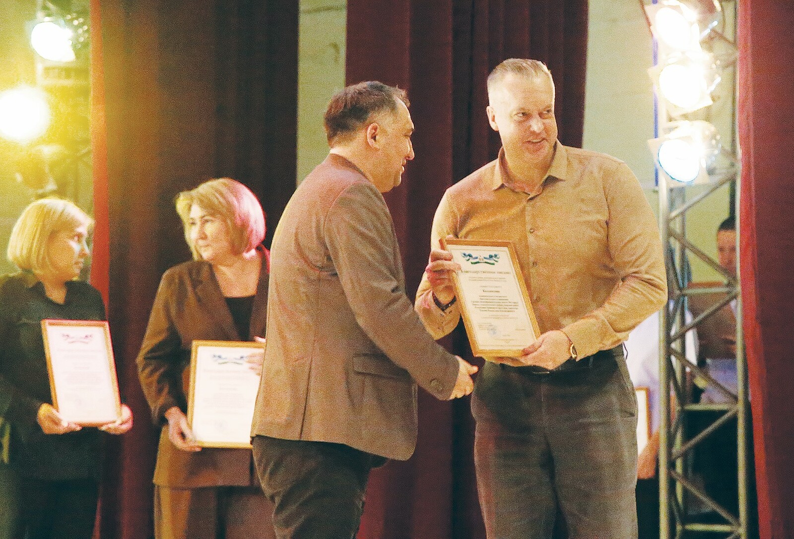 Победителей олимпиады школьников чествовали на торжественной церемонии