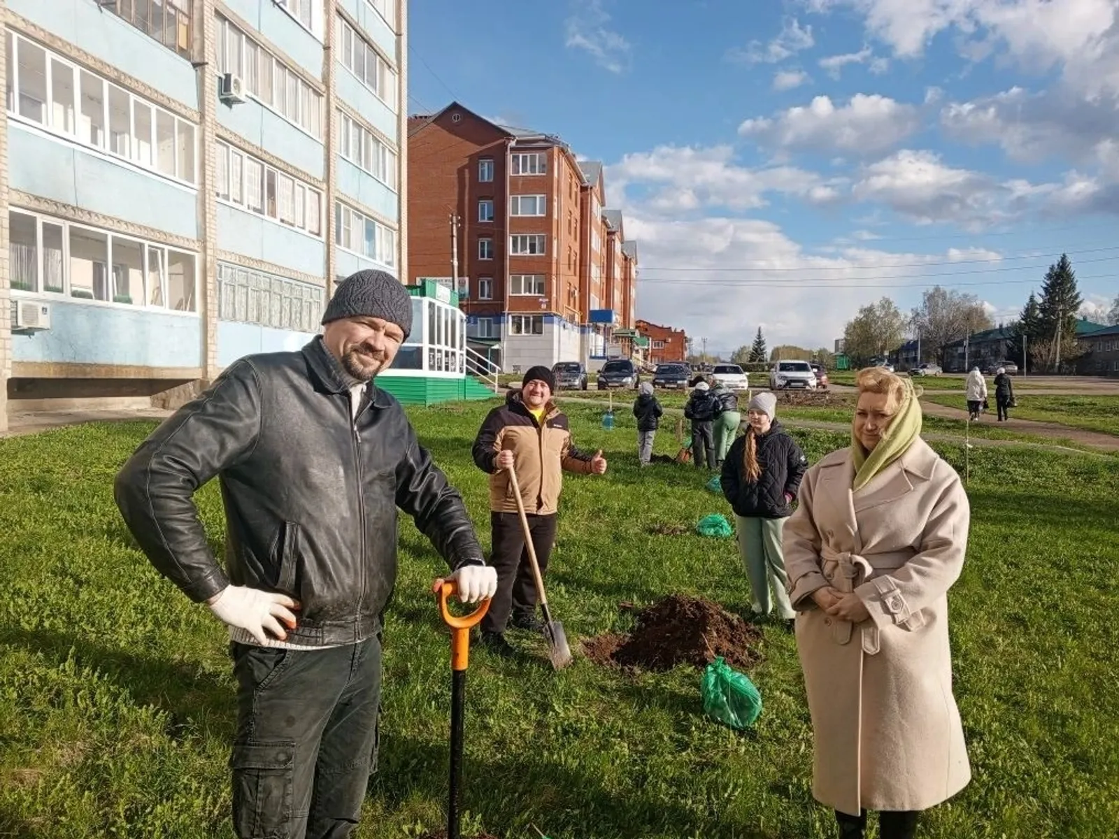 В Бирске продолжается акция «Зеленая Башкирия»