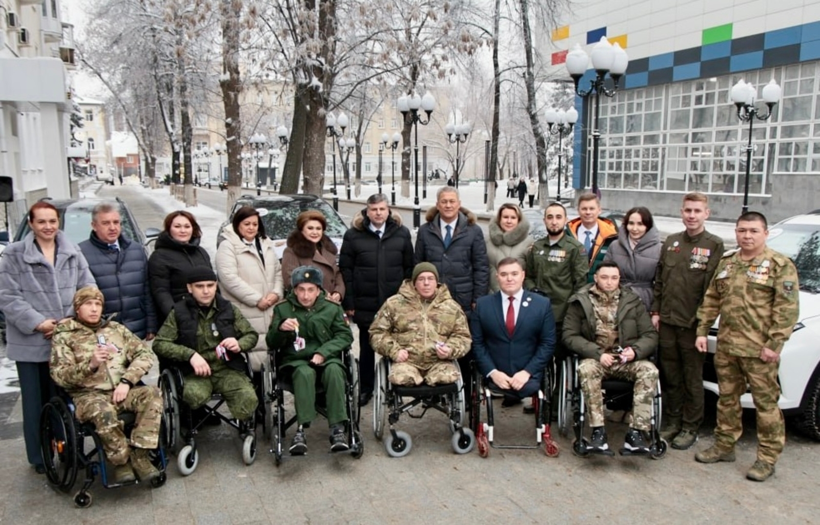 В Башкирии ветеранам СВО вручили автомобили от госфонда «Защитники Отечества»