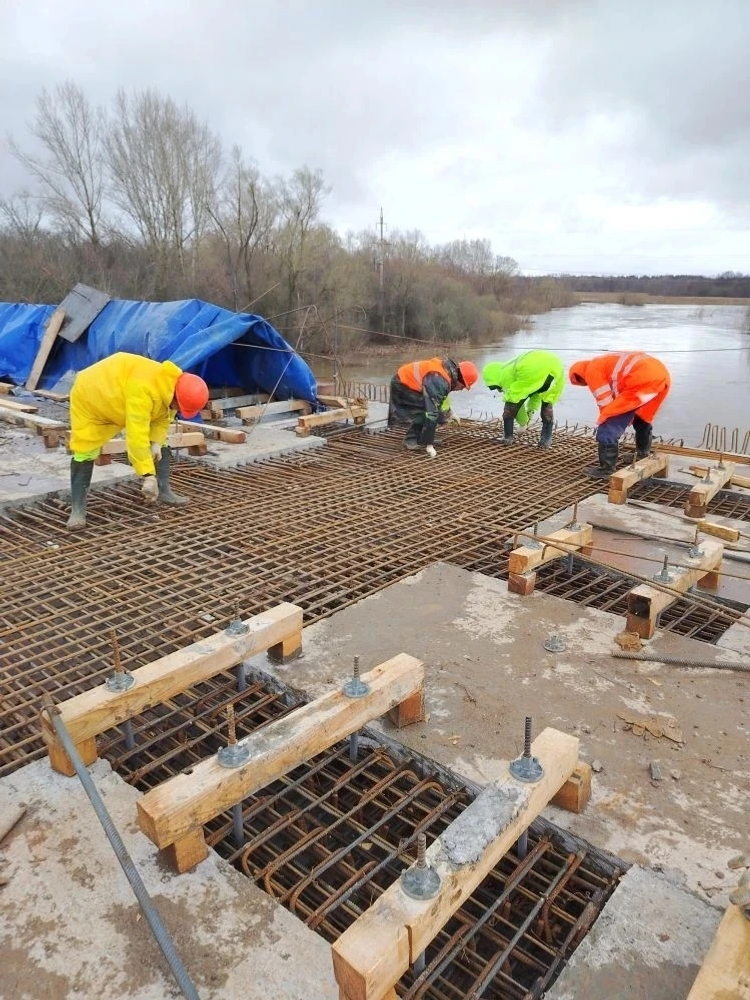 На трассе Уфа-Бирск-Янаул ремонтируют мост через Быстрый Танып