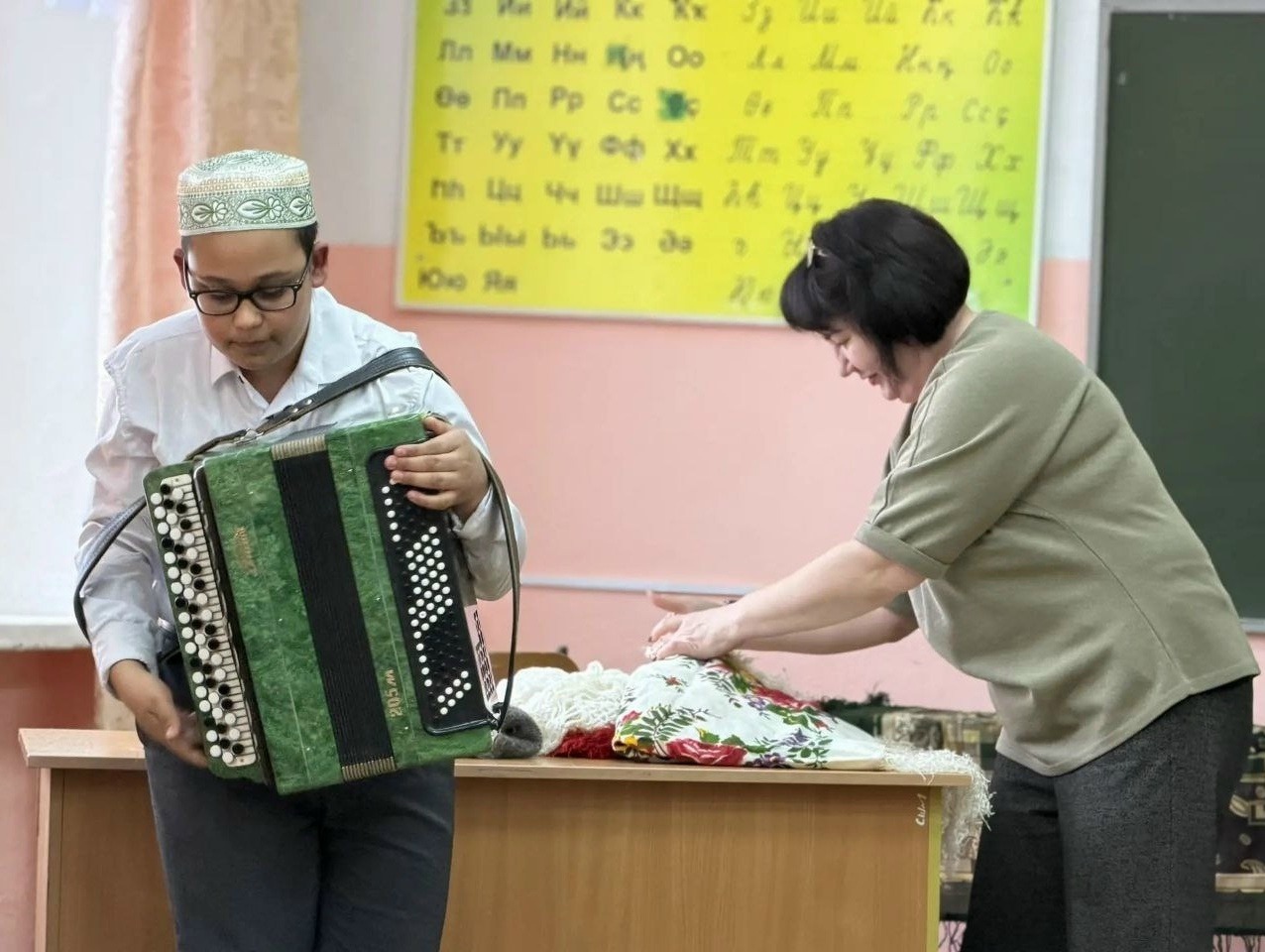 Школьники Бирска блистали на фестивале «Жемчужины Башкортостана»