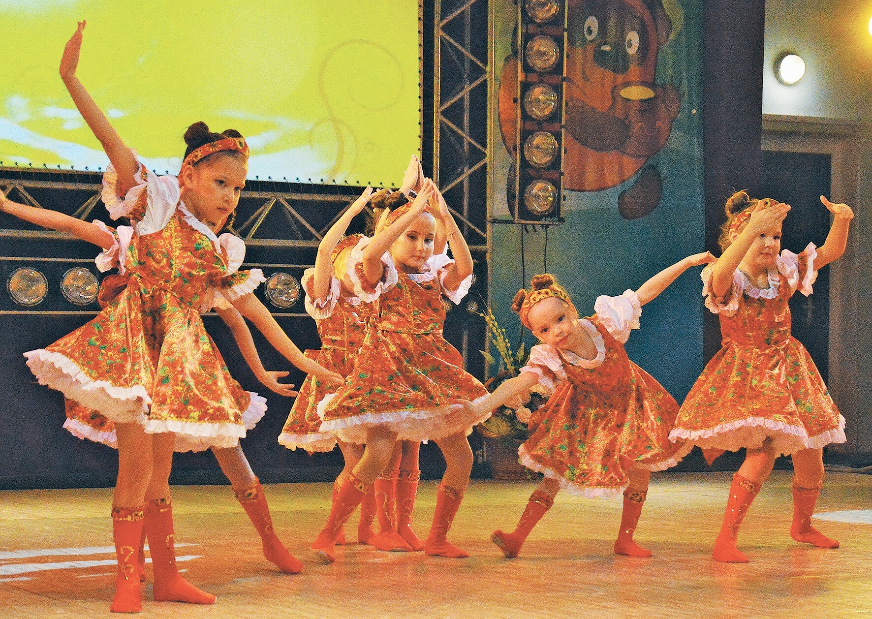 В ЦДТ «Радуга» прошел конкурс детского творчества «В гостях у Винни-Пуха-2026»