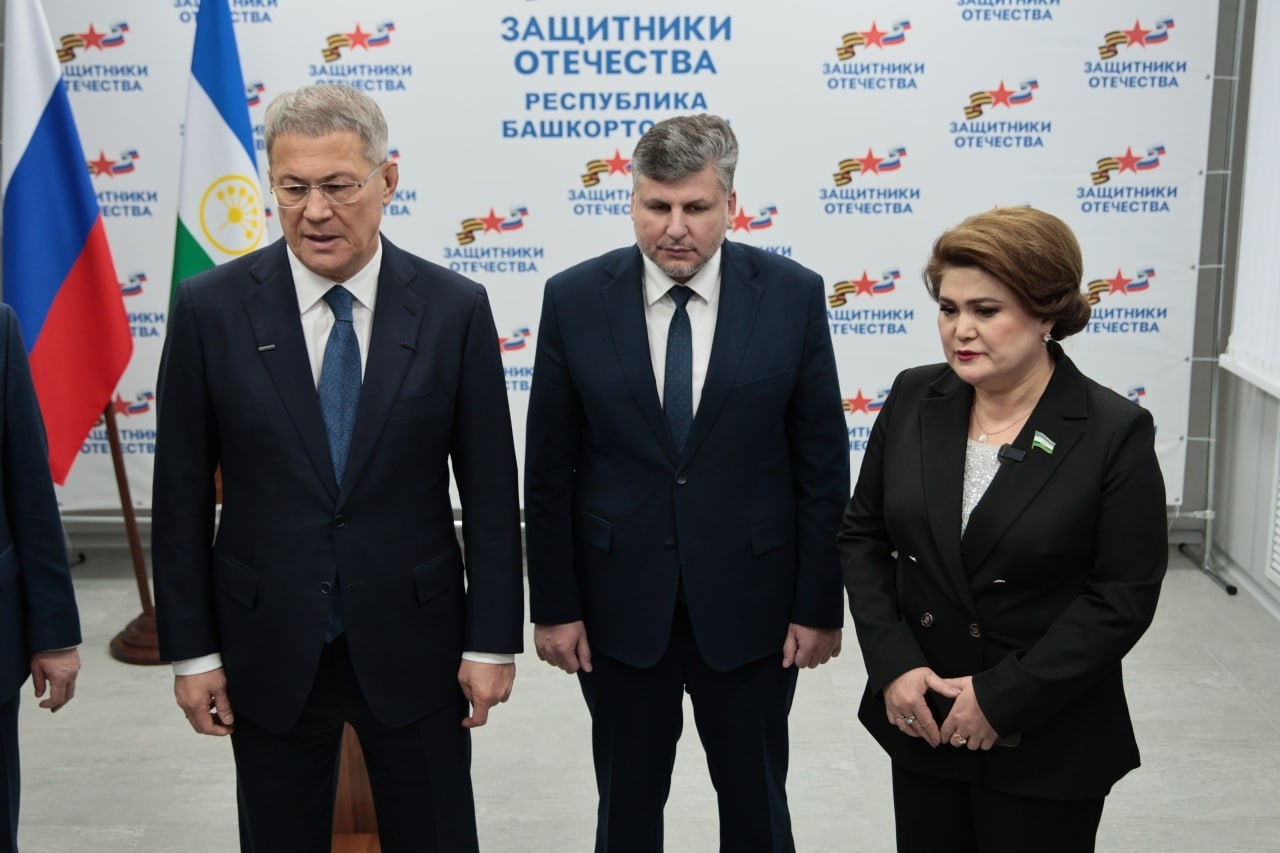 В Башкирии ветеранам СВО вручили автомобили от госфонда «Защитники Отечества»