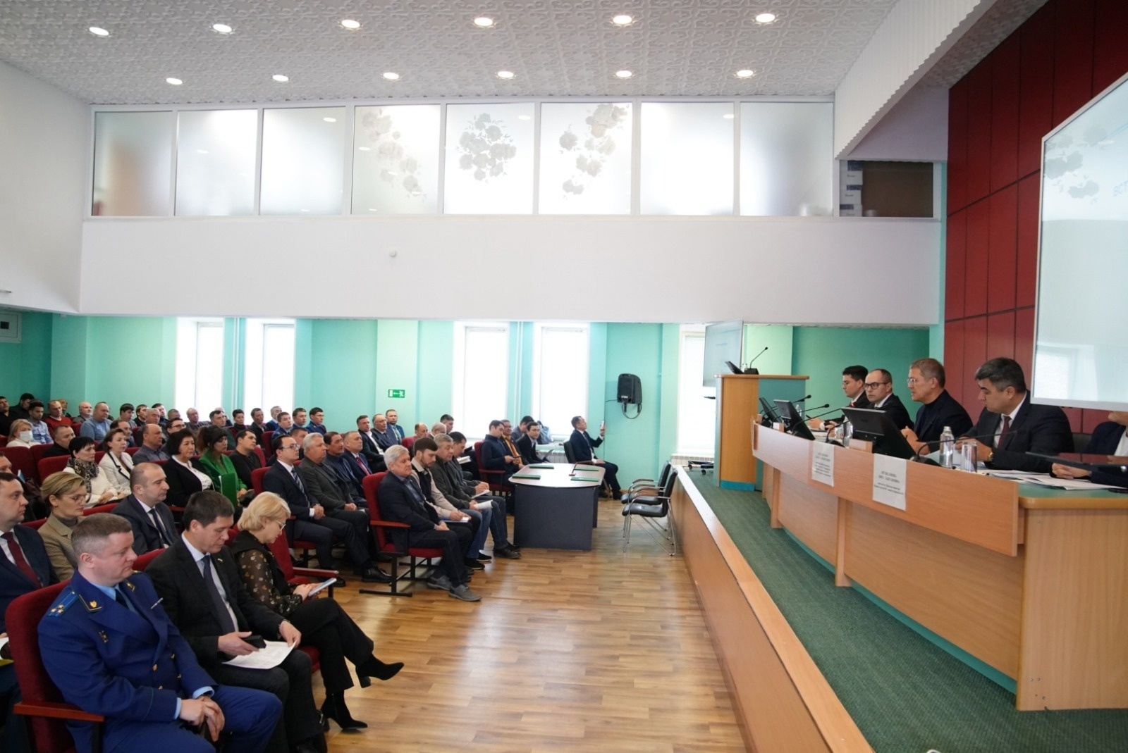 Глава Башкирии рассказал о решениях по проблемам недропользования