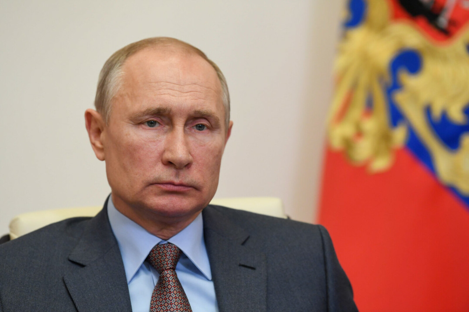 Путин пожелал удачи на выборах действующему волгоградскому губернатору