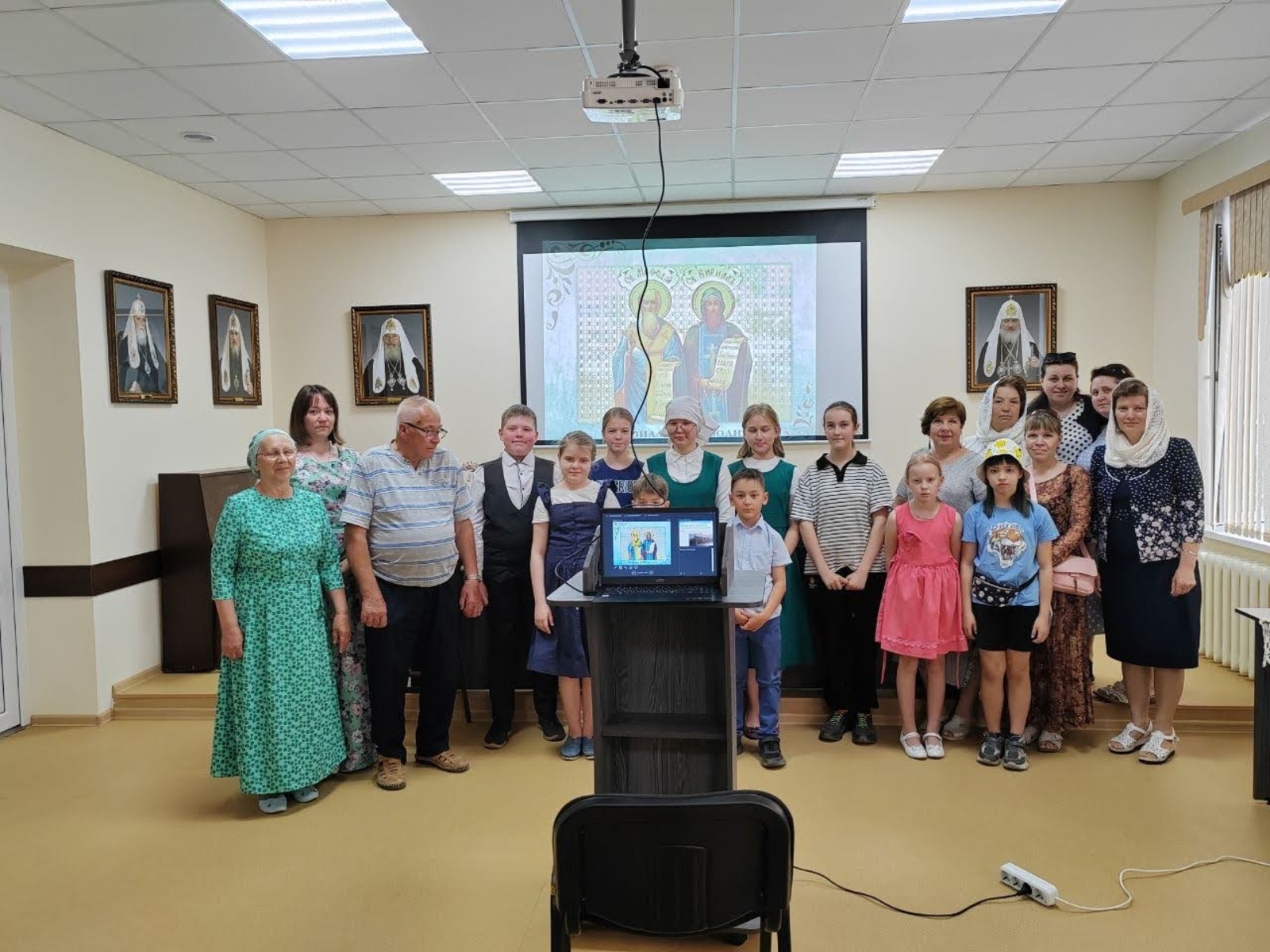 В Бирске воспитанники воскресной школы вспомнили учителей словенских в День славянской письменности и культуры