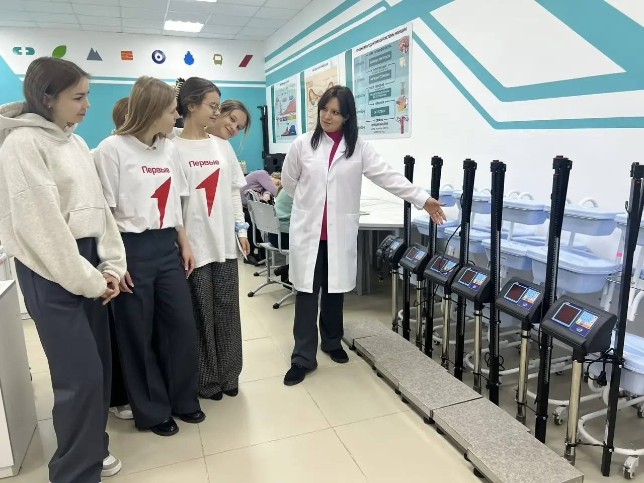 В Бирском медико-фармацевтическом колледже вновь встречали старшеклассников