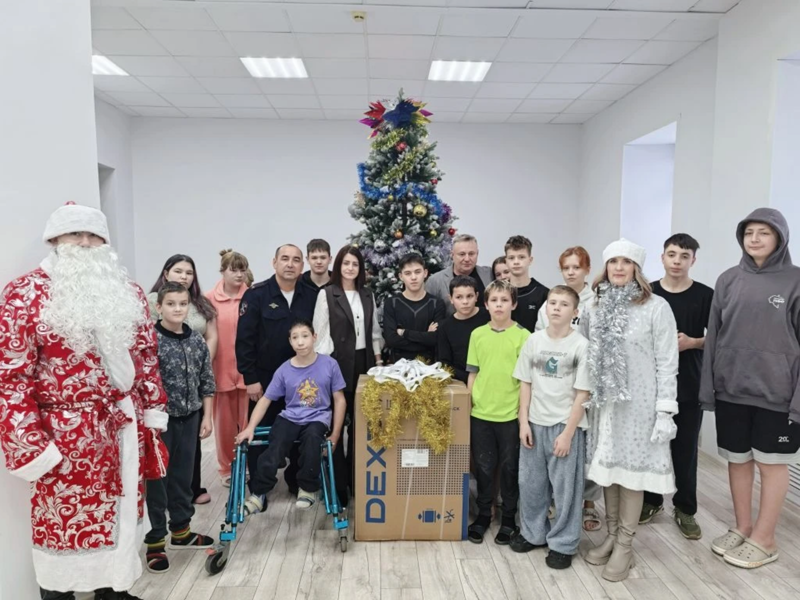 В Бирске прошла традиционная акция "Полицейский Дед Мороз"