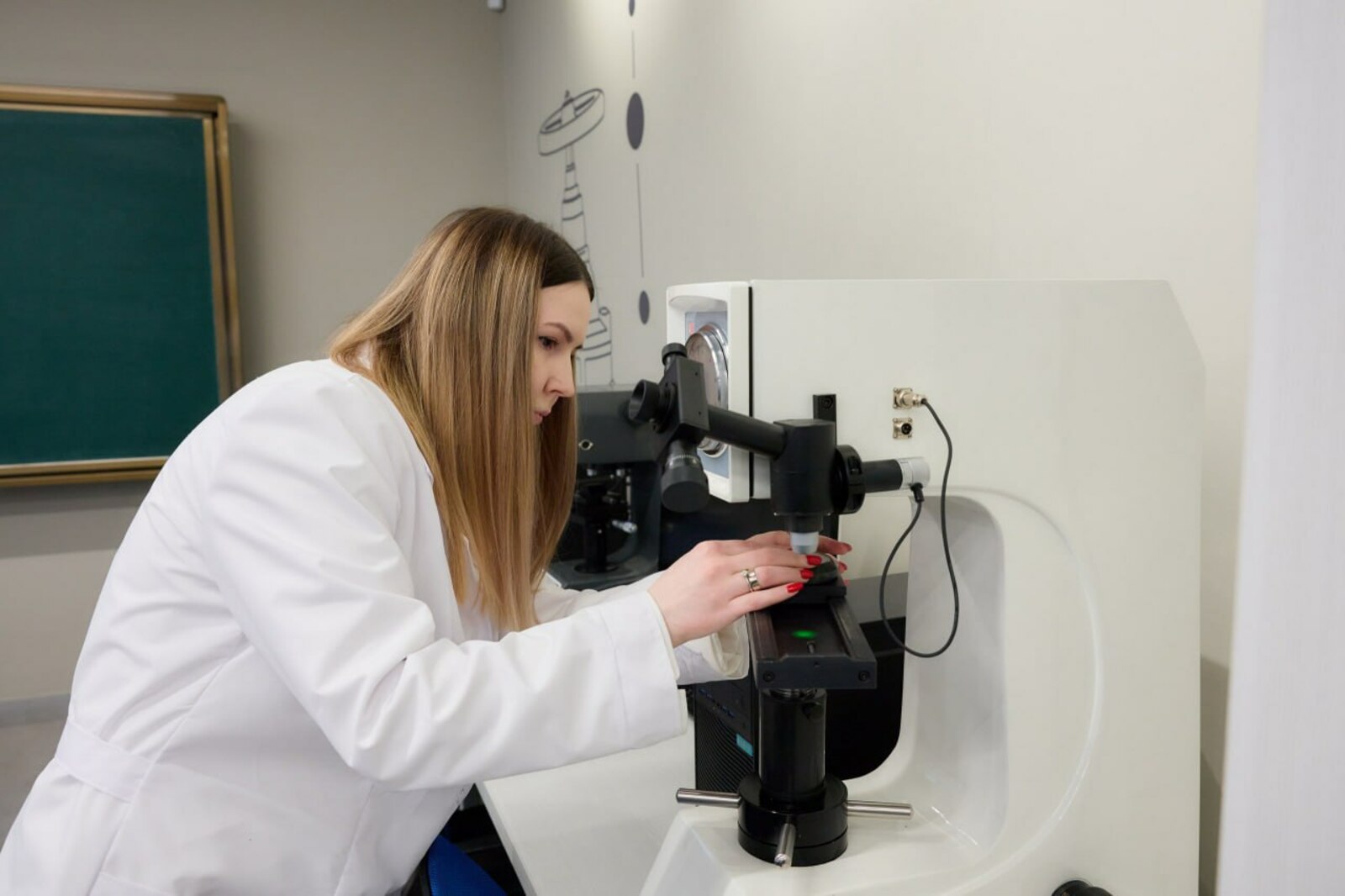 Резидент Межвузовского кампуса Уфы открыл лабораторию по металловедению