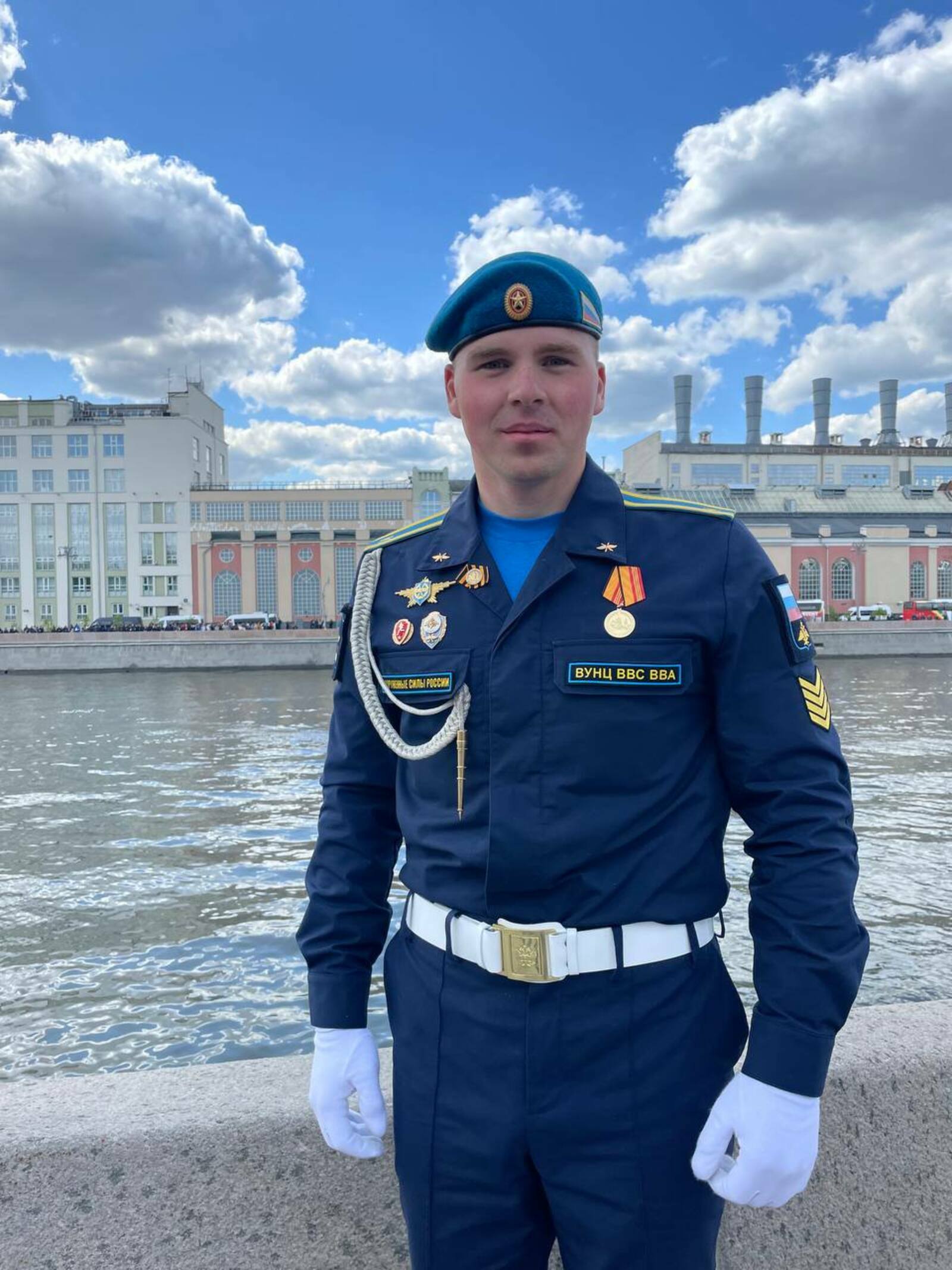 Военный курсант из Башкирии прошел парадным  маршем на Красной площади