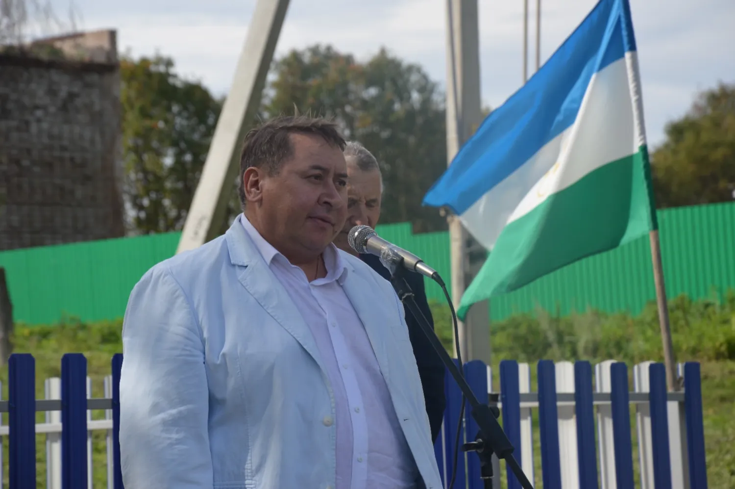 Александр Михайлов  Заместитель главы администрации Бирского района—начальник финансового управления Алмаз Сибагатуллин