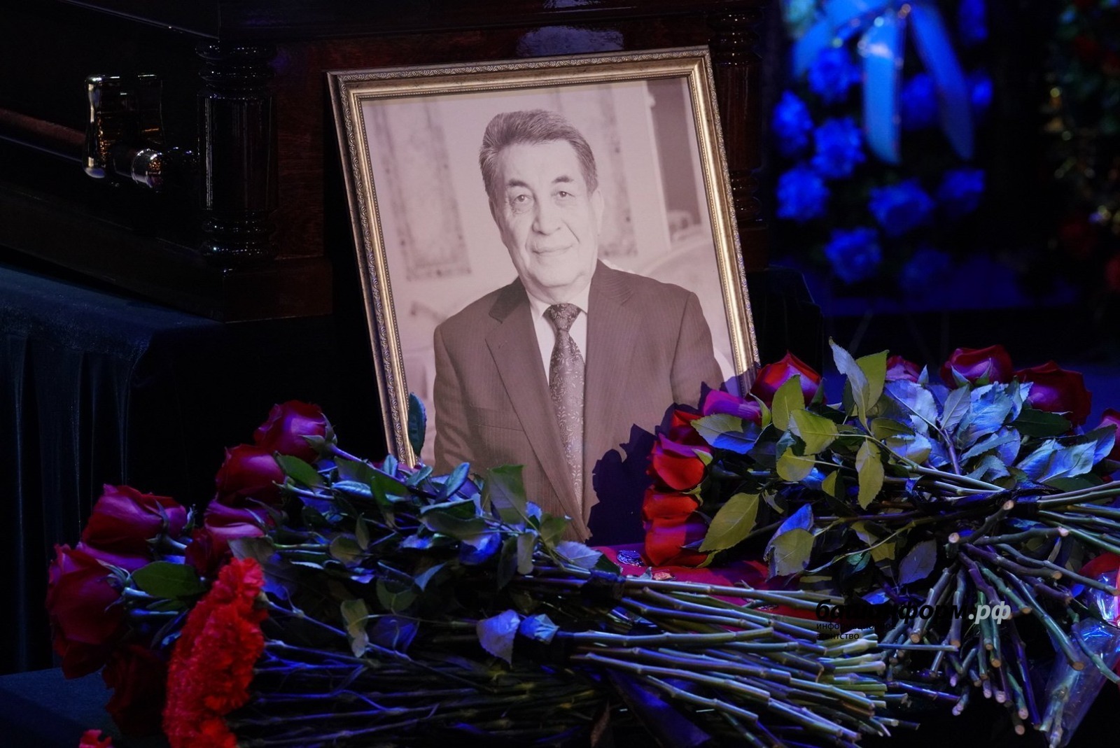 В Башкирии проводили в последний путь Олега Ханова