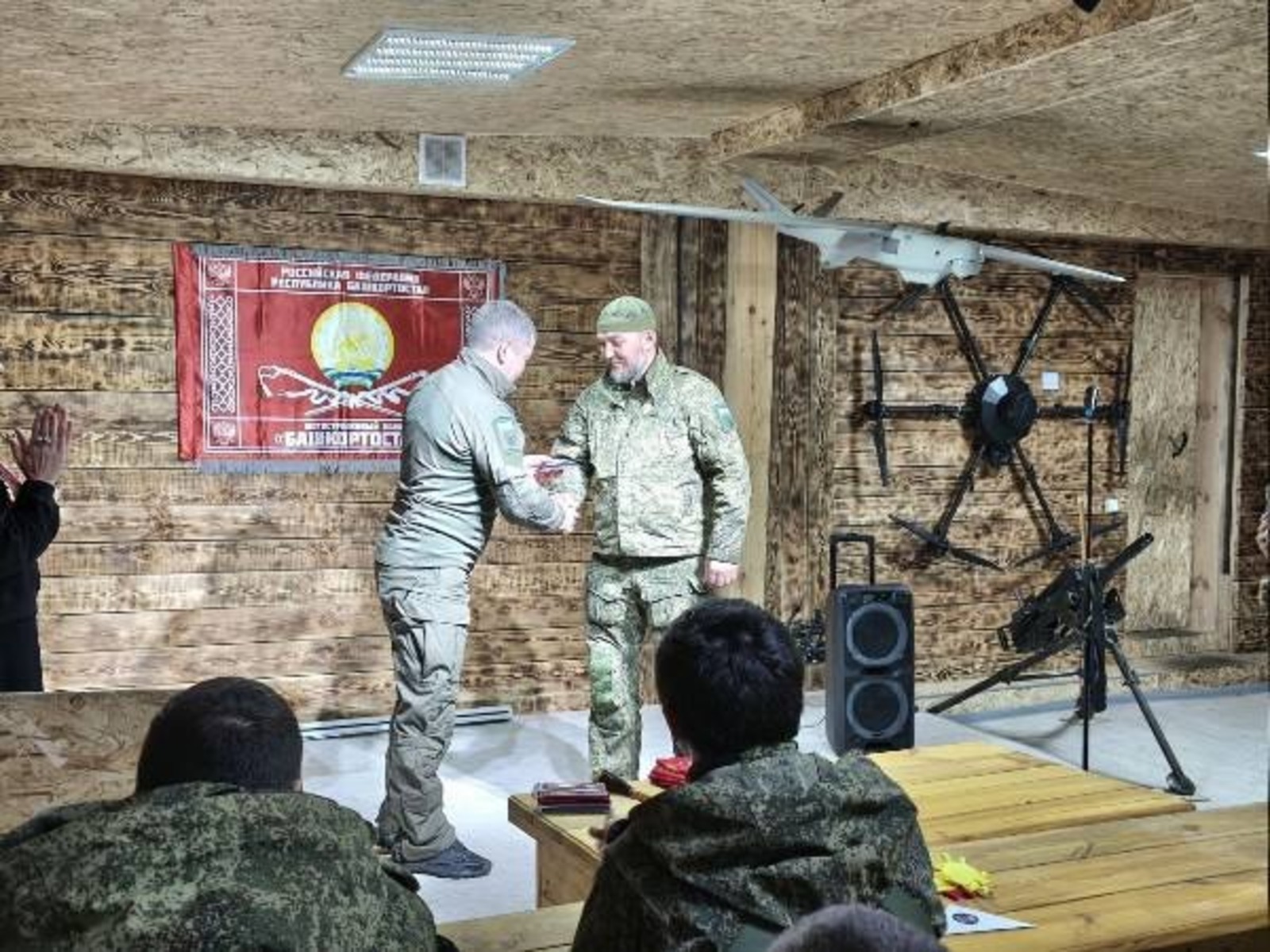 Офицера СВО из Башкирии наградили орденом ЛНР