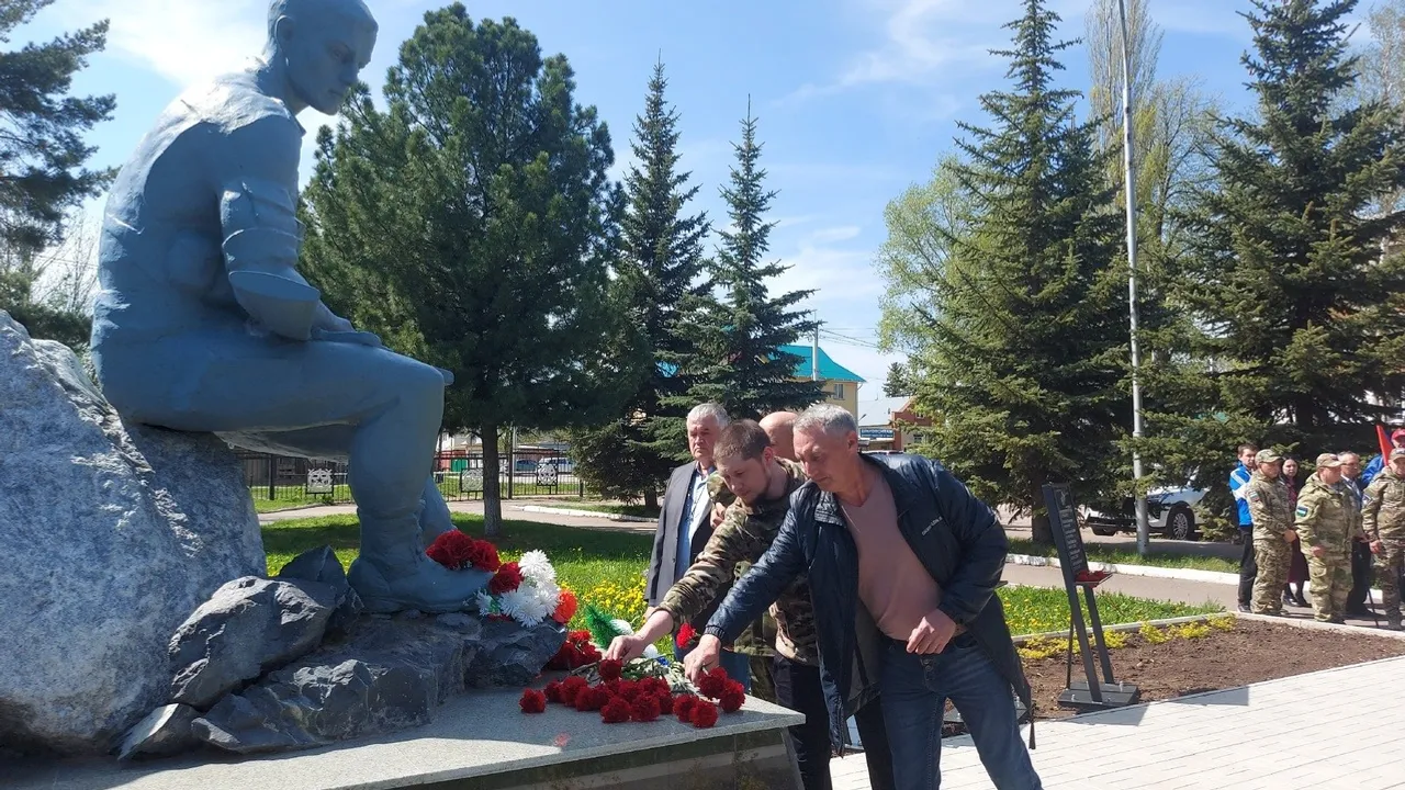 Александр Михайлов