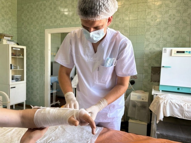 Студенты Бирского медфармколледжа отправились в Луганск помочь раненым бойцам