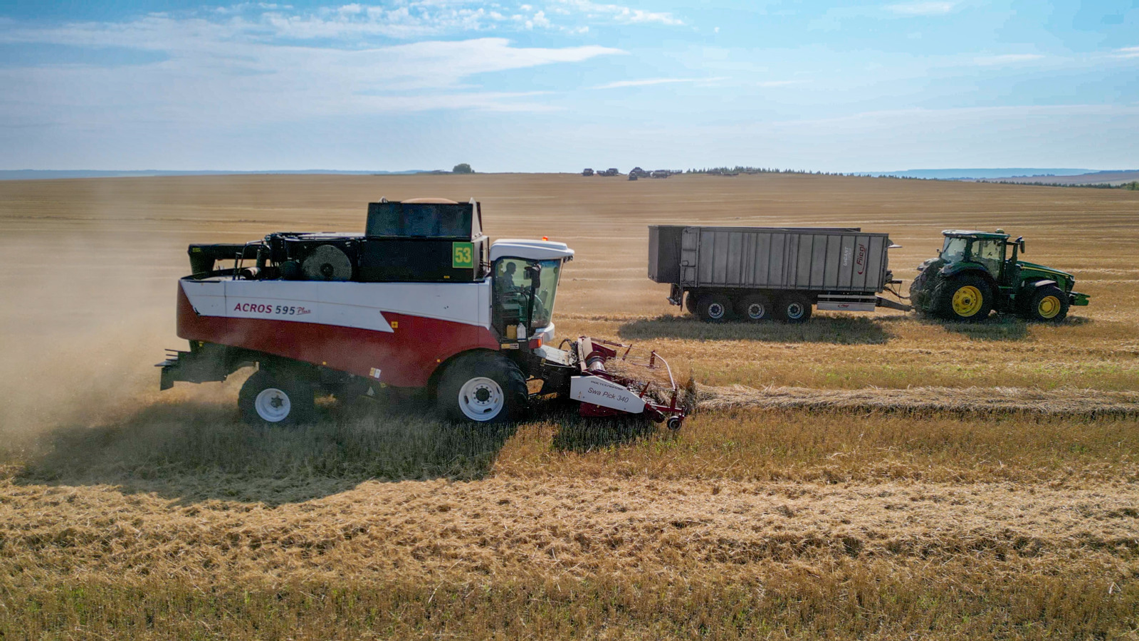 Хозяйства РБ в 2025 году приобрели 111 новых комбайнов и 215 тракторов