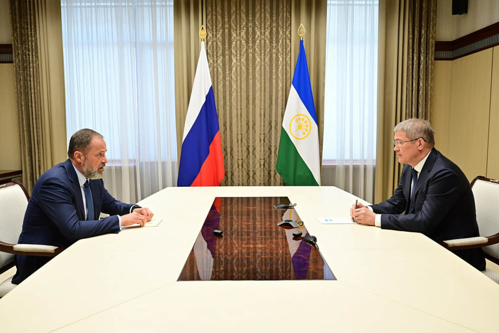 Радий Хабиров встретился с полномочным представителем президента России в ПФО