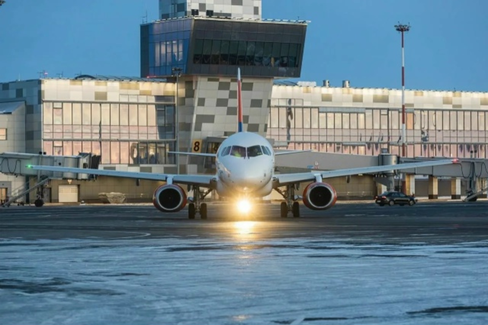 Международный аэропорт «Уфа» имени Мустая Карима--в десятке крупнейших в стране