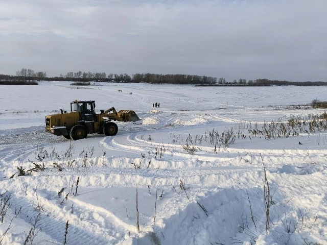 В Бирске МЧС напоминает автомобилистам о запрете выезжать на ледовую дорогу