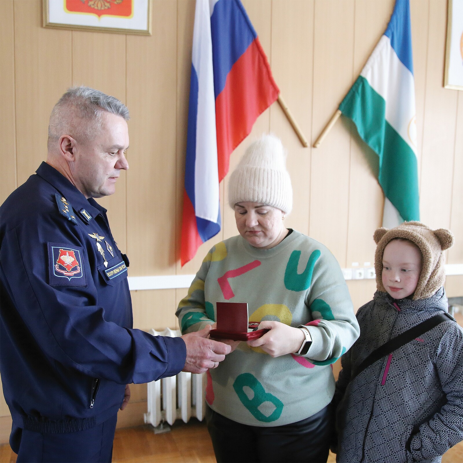 В Бирском военкомате передали ордена Мужества семьям погибших участников СВО