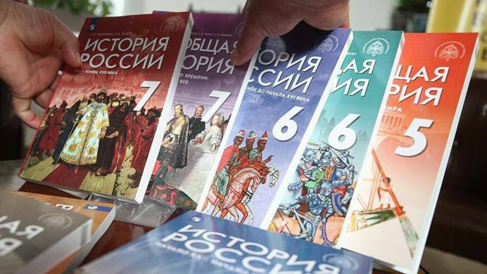 В Башкирской столице на ярмарке «Китап-байрам» можно купить книги для школьников
