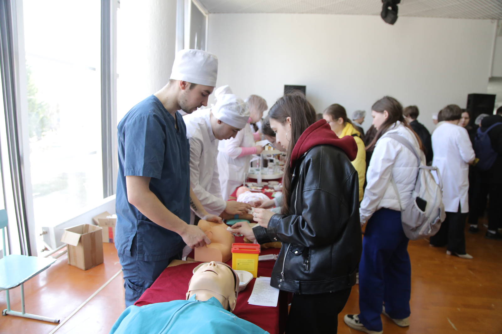 В Бирске в ГДК прошла традиционная всероссийская ярмарка вакансий